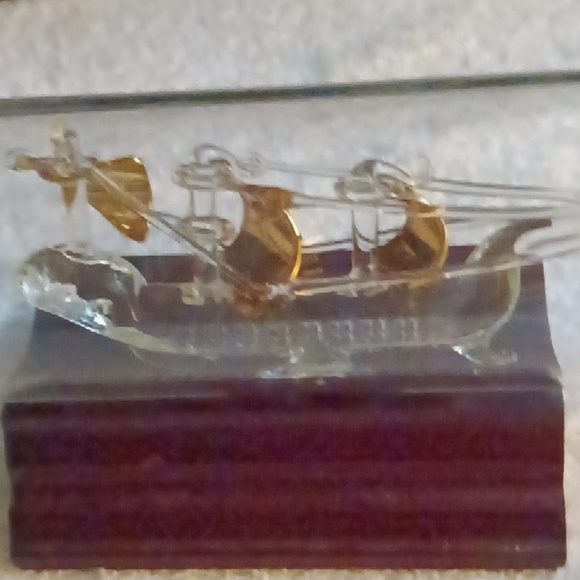 Mayflower Model Glass Ship - Picture 5 of 7